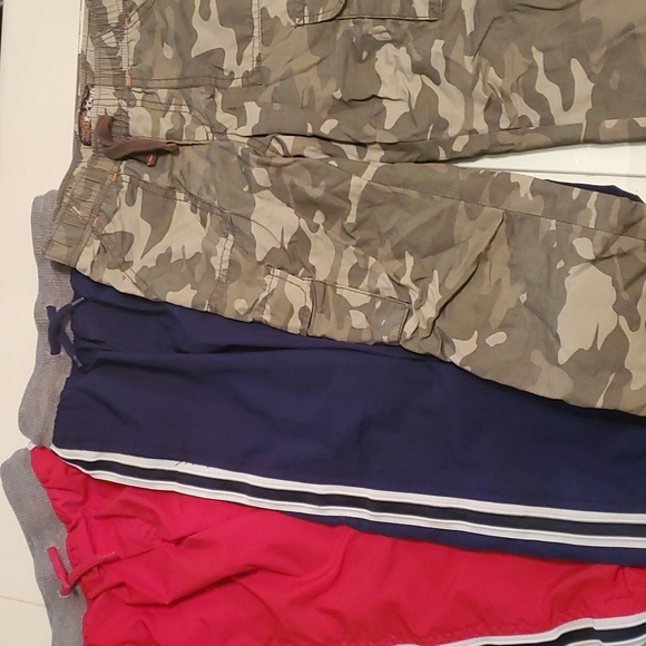 *SOLD*Boys Pants Bundle size 4T - Picture 6 of 10